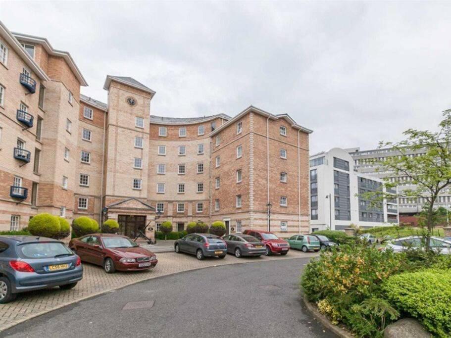 My Waterfront Apartment, Views Over Water Of Leith エディンバラ エクステリア 写真